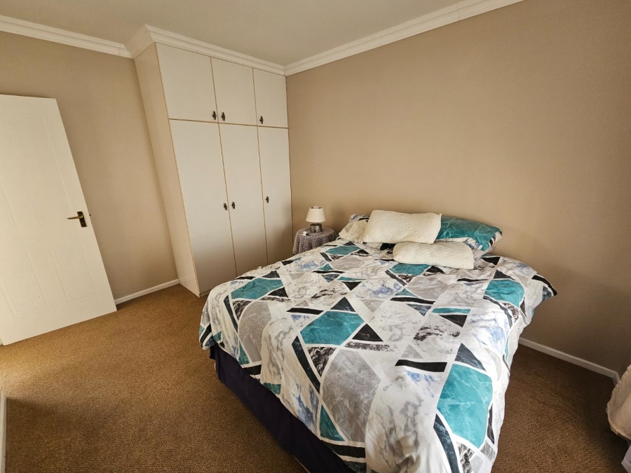 To Let 4 Bedroom Property for Rent in Lovemore Heights Estate Eastern Cape